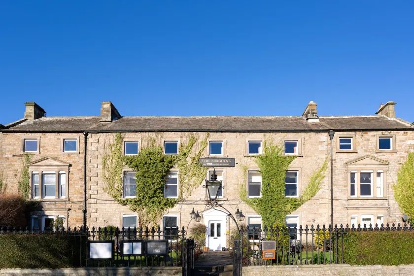 The Burgoyne - Stunning Hotel with Amazing Views and Impeccable Service - Image 1