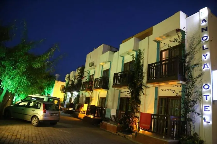 Manolya Hotel - Image 1