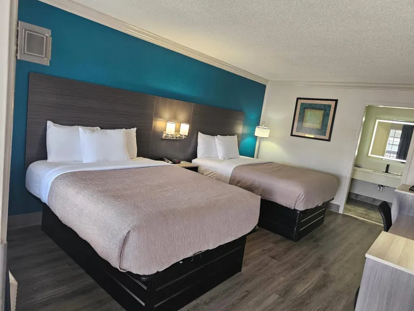 Quality Inn & Suites - Image 1