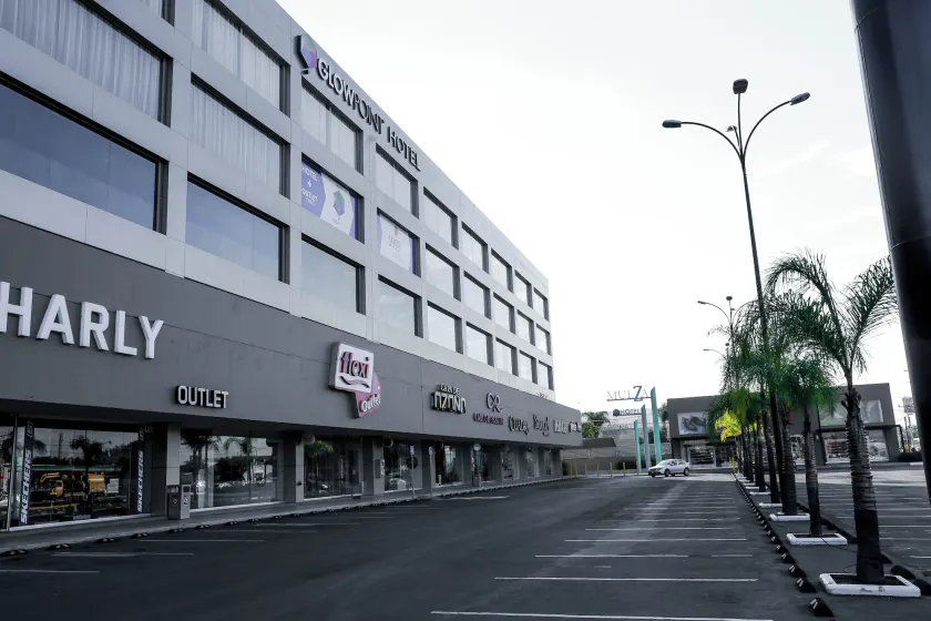 Hotel Glow Point - Mulza - Image 1