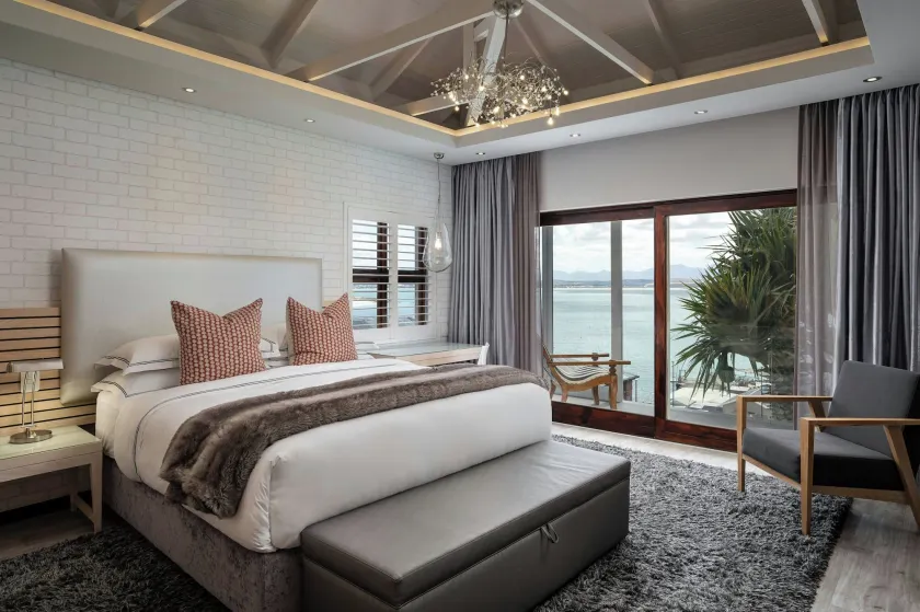 Protea Hotel by Marriott Mossel Bay - Image 1