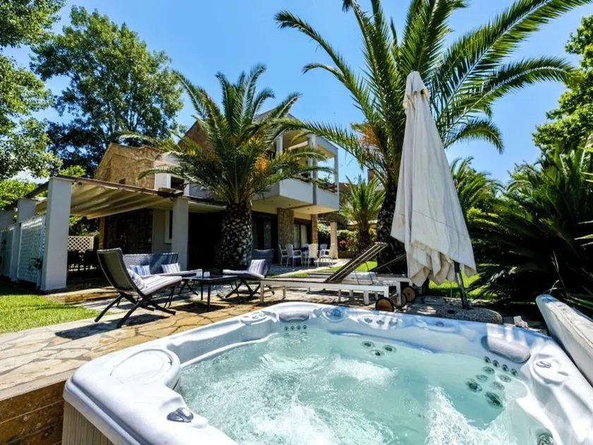 Escape to Paradise - Experience Luxury and Serenity at Villa Elina in Sithonia! - Image 1