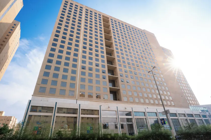 Al Hidayah Towers Hotel - Image 1