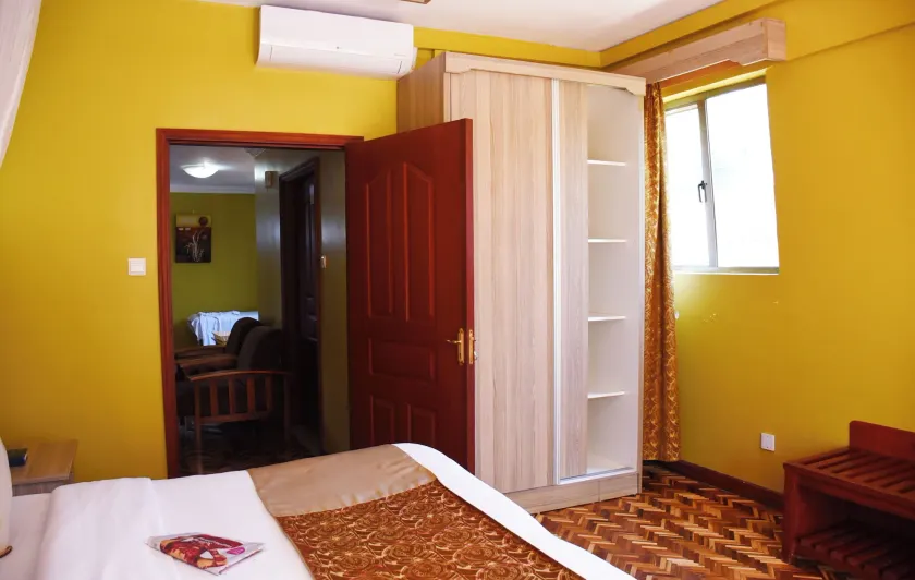 Wigot Gardens Hotel - Image 1