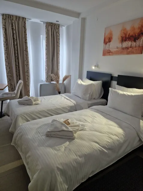 Hotel Sharlota - Image 1