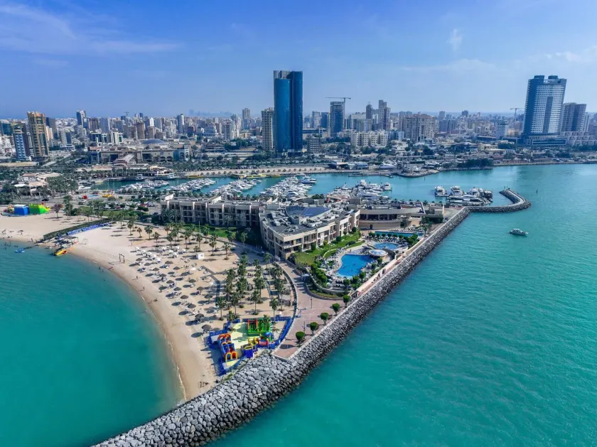 Marina Hotel - Image 1