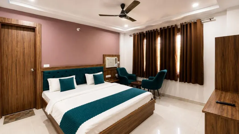 Hotel Triyugi - Camera