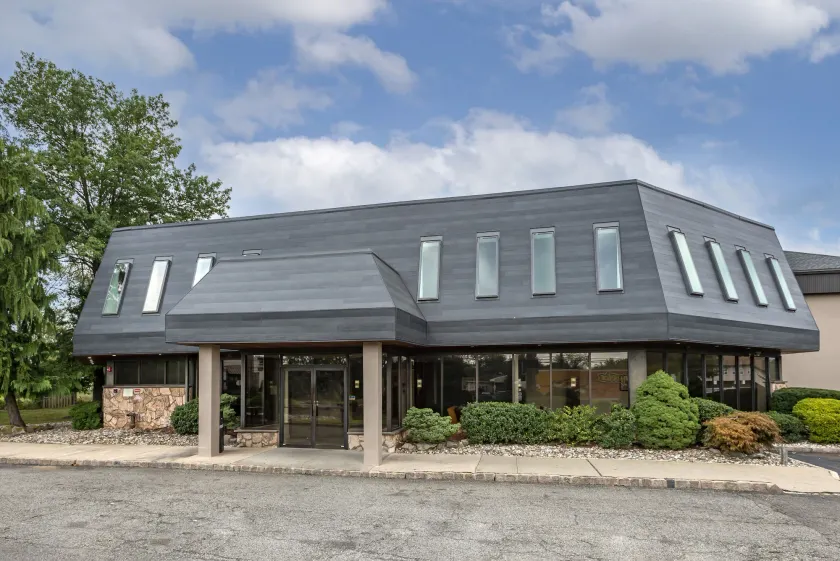 Amwell Suites - Image 1