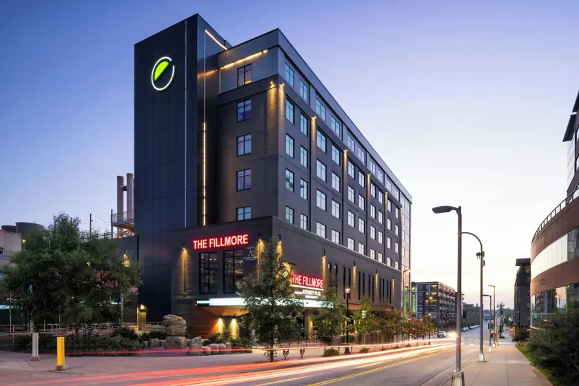 Element by Marriott Minneapolis Downtown - Image 1