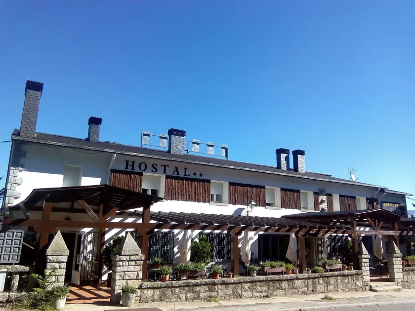 Hostal Siete Picos - Image 1
