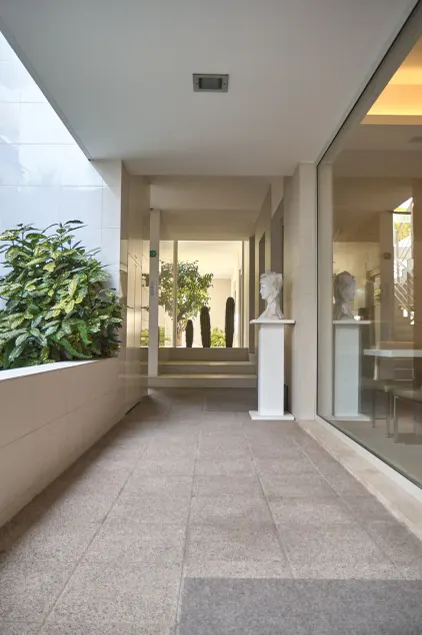 Soglow Business Class Hotel - Image 1