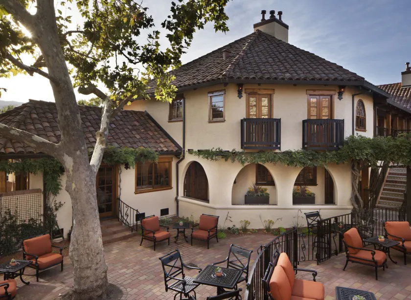 Rancho Caymus Inn - Image 1