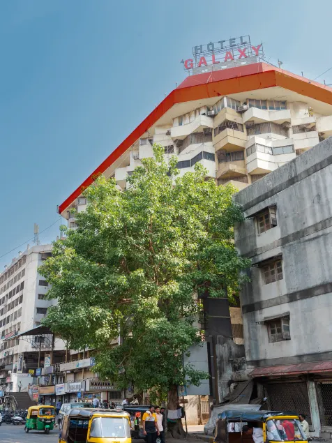 Hotel Galaxy Opp Surat Railway Station - Image 1