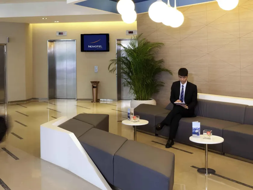 Shenzhen Novotel Watergate - Image 1