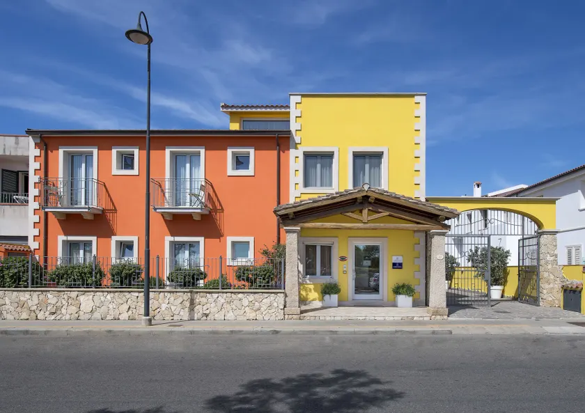 Marin Hotel - Image 1