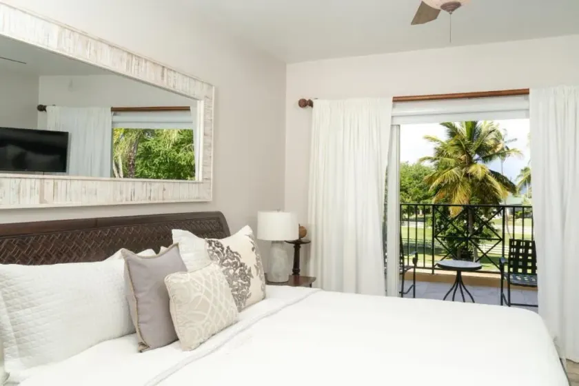 Villa Montaña Beach Resort - Image 1