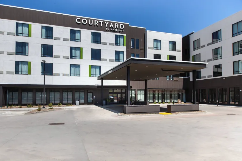 Courtyard by Marriott Rapid City - Image 1