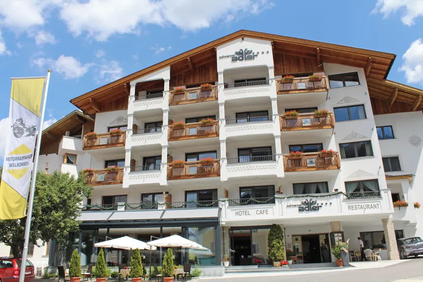 Hotel Schwarzer Adler - Image 1