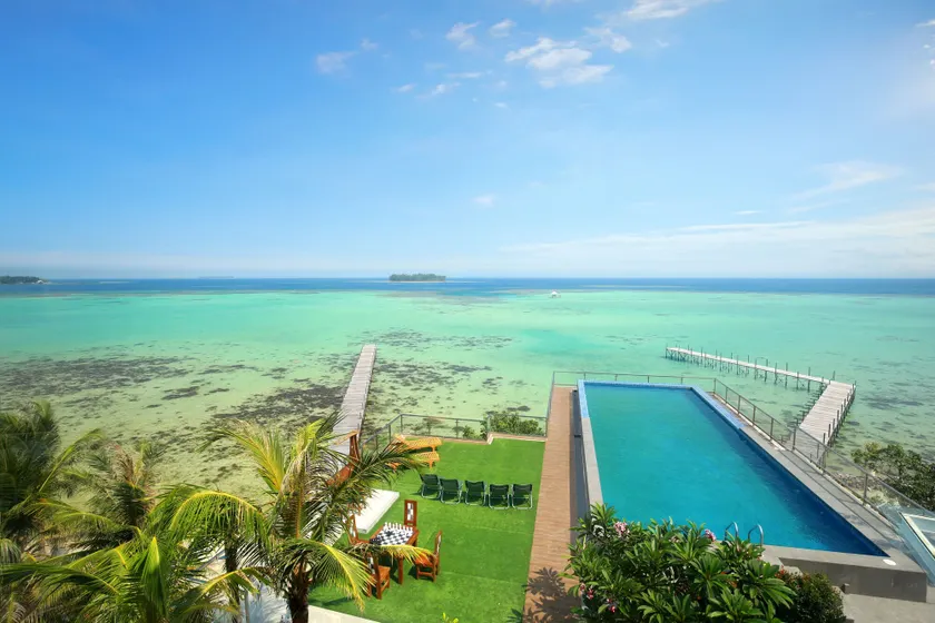 Royal Ocean Resort Karimunjawa - Image 1