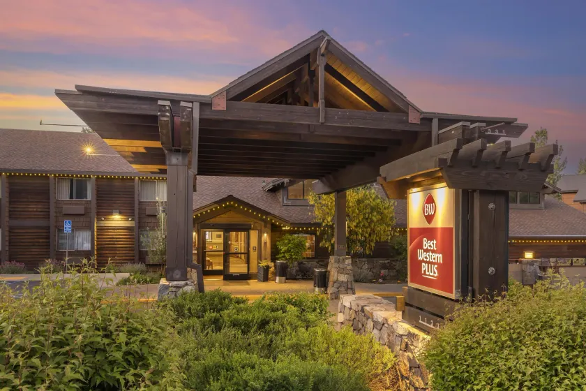Best Western Plus Truckee-Tahoe Hotel - Image 1
