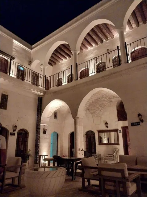 ORPHEUS BOUTİQUE HOTEL - Image 1