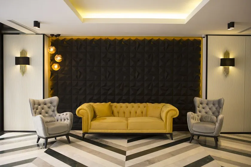 Emens hotel - Lobby sitting area