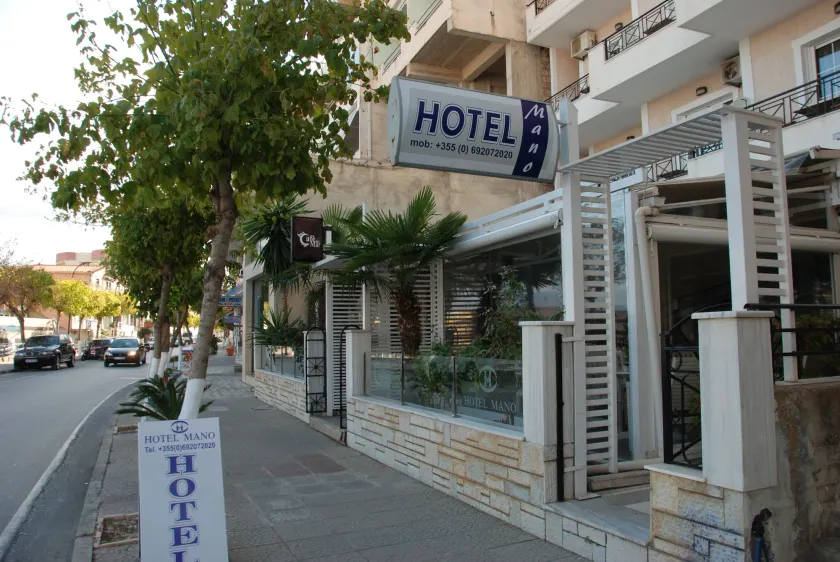 Hotel Mano - Image 1