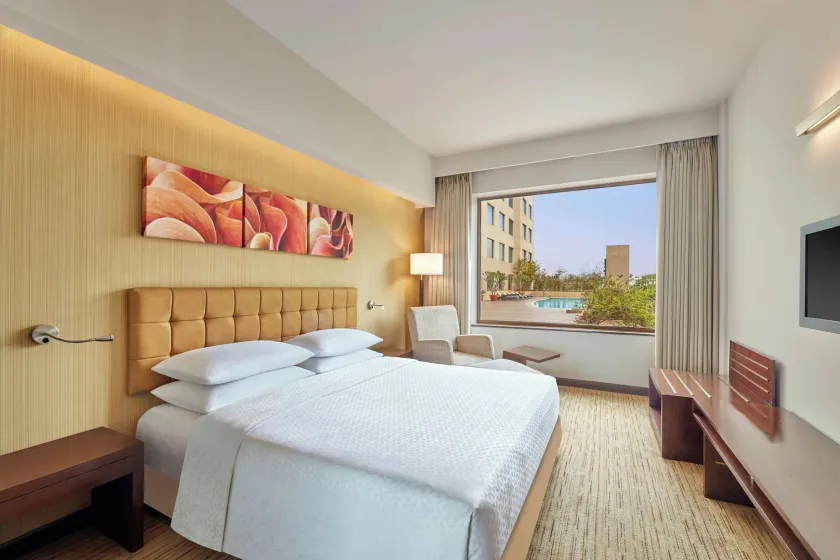 Four Points by Sheraton Hotel and Serviced Apartments Pune - Image 1