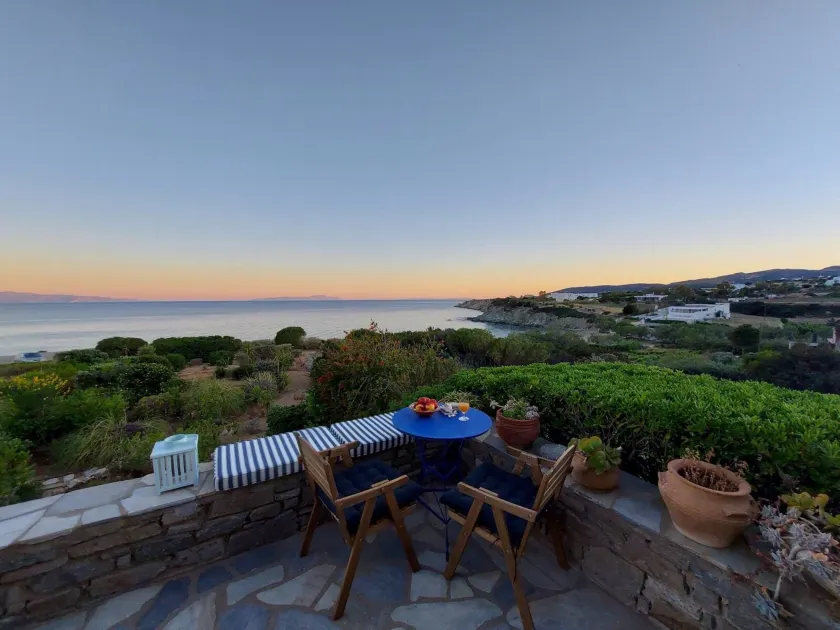 Sophia Villa Paros - Beachfront Villa at Lolantonis - Image 1