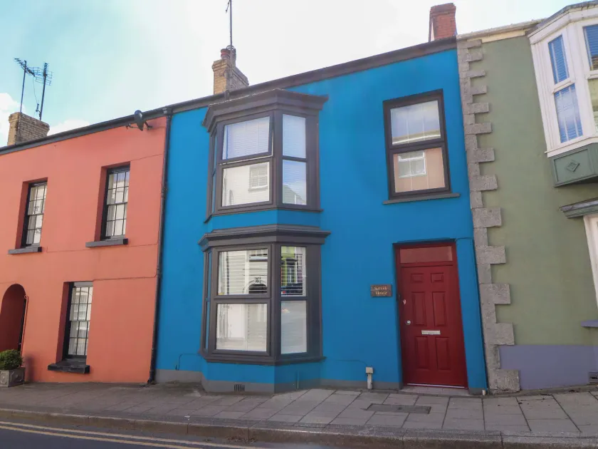 Suffolk House - Image 1