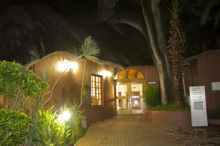 Cresta Marang Gardens Hotel - Image 1