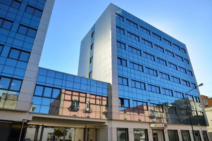 Hotel Cristina - Image 1