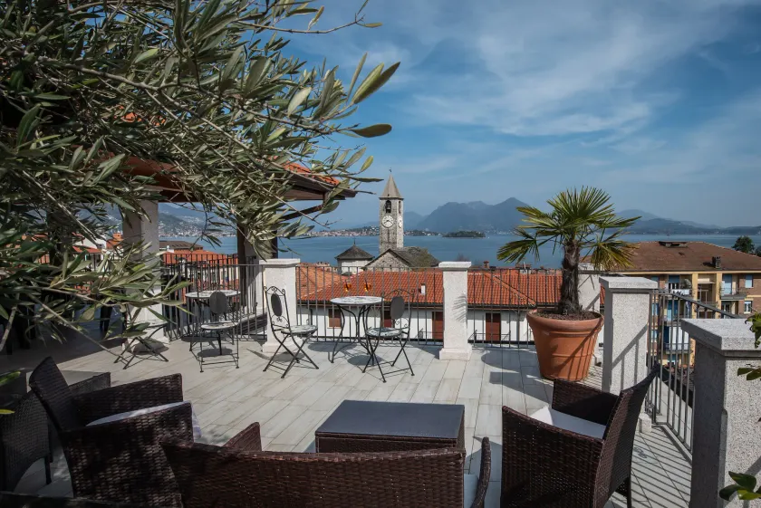 Hotel Rosa - Image 1