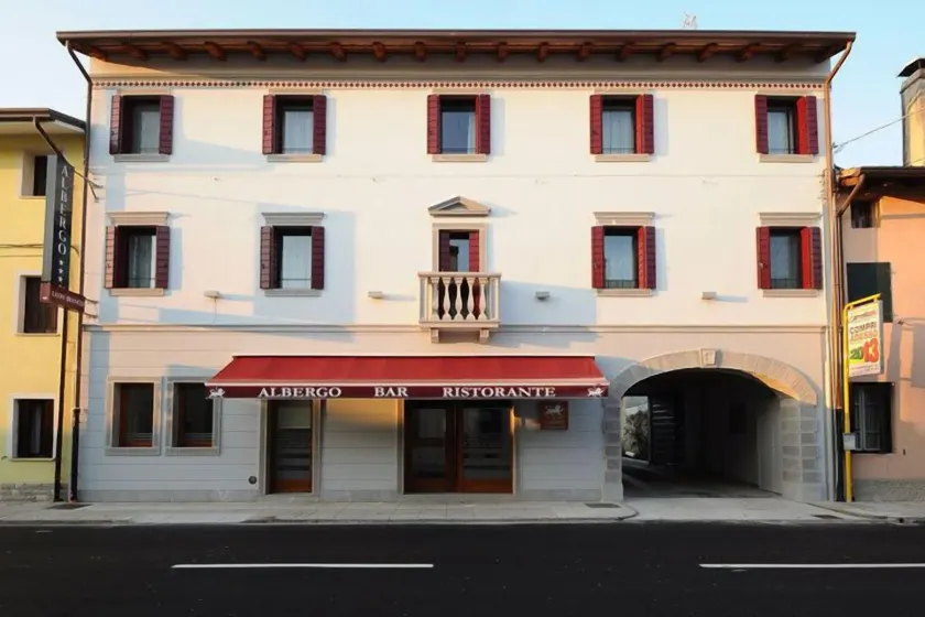 Albergo Leon Bianco Gonars - Image 1