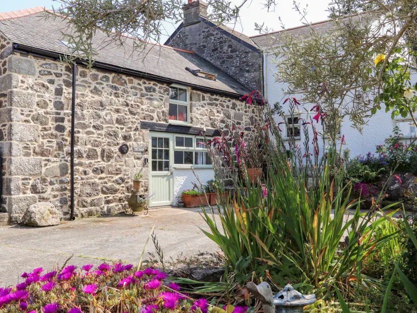 The Barn at Trevothen Farm - Image 1
