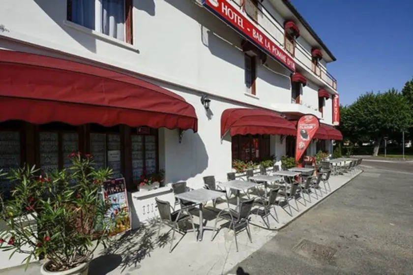 HOTEL DE LA POMME D'OR - Image 1