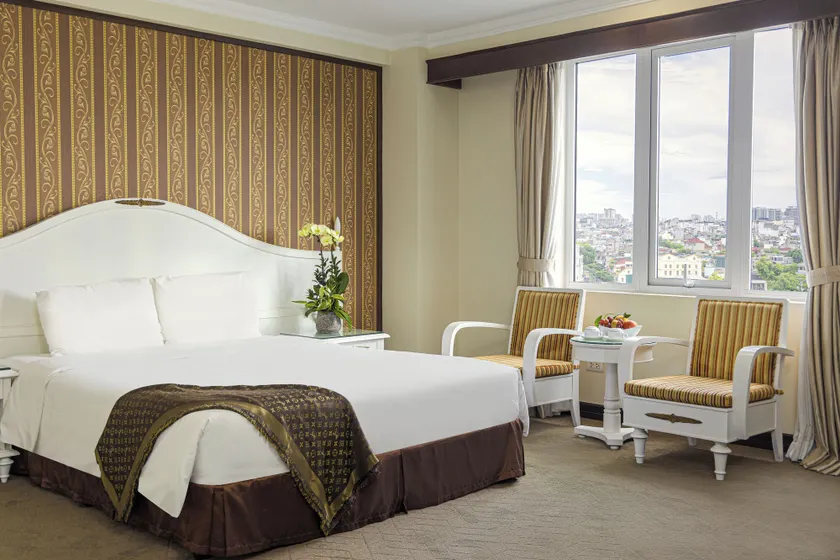 Chalcedony Grand Hotel - Image 1