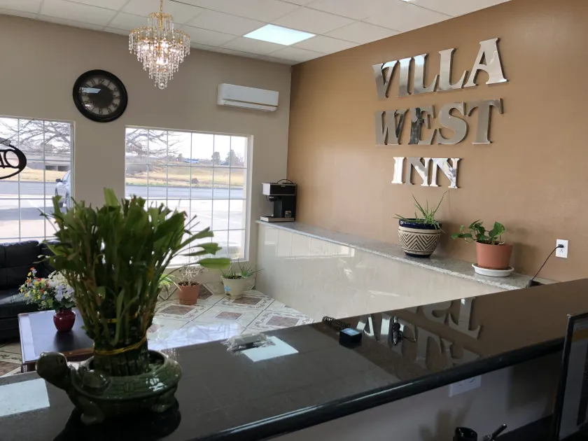 Villa West Inn - Image 1