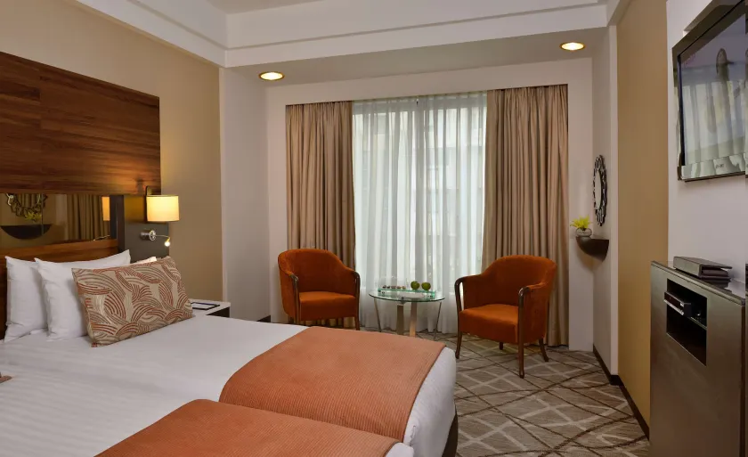 Hotel Marine Plaza - Image 1