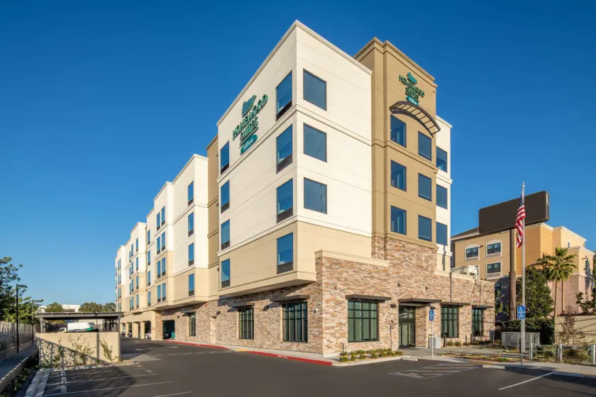 Homewood Suites by Hilton Belmont - Image 1