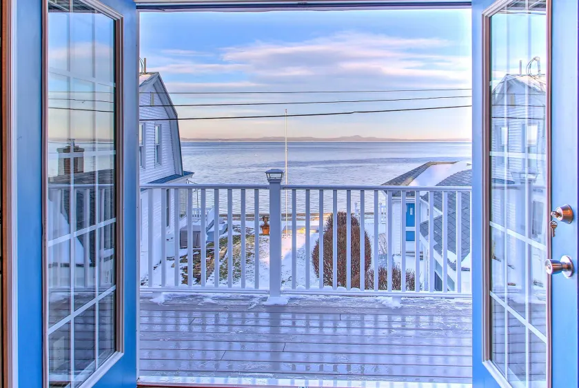 NEU! Sebago Lake Haven w / Deck & Waterfront View - Image 1
