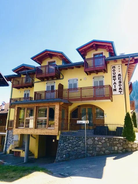 Hotel Mountain Resort - Image 1
