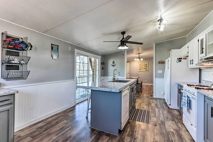 Pet-friendly Flemington Home w/ Lake Access! - Interiør