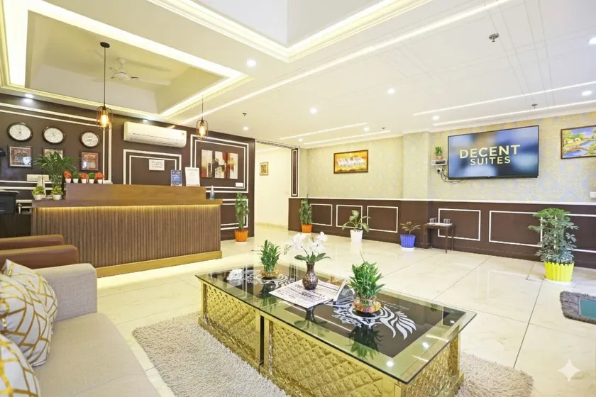 Hotel Decent Suites - Delhi Airport - Image 1