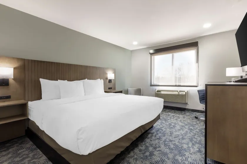 Best Western North Side Inn - Image 1