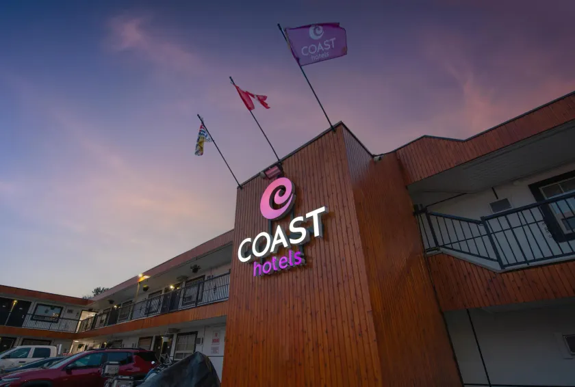 Coast Dawson Creek Hotel - Image 1