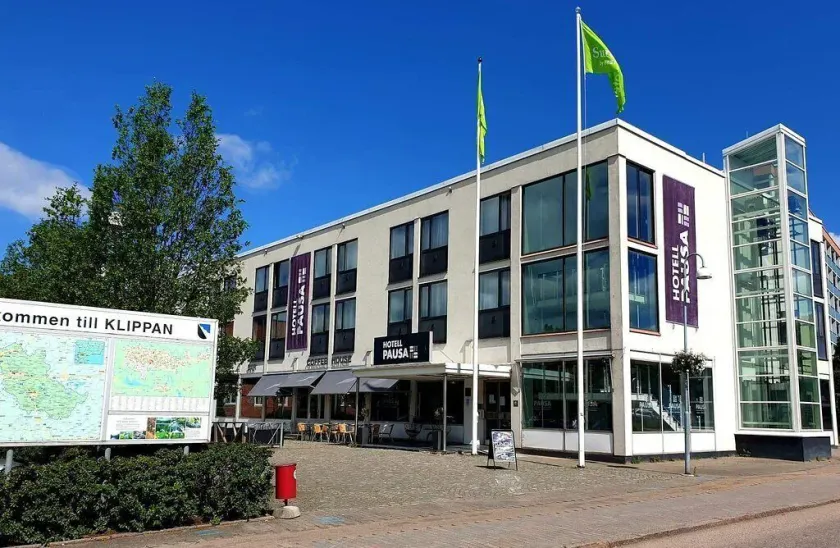 Sure Hotel by Best Western Pausa - Image 1