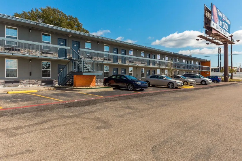 Motel 6-Temple, TX - Image 1