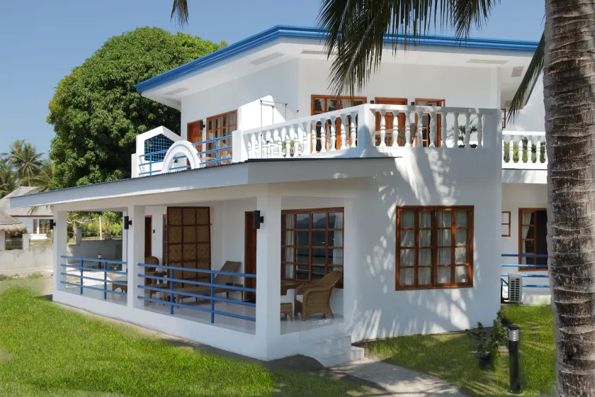 Villa in Blue - Image 1