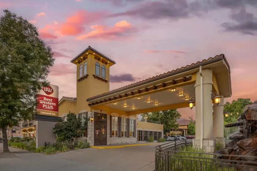 Best Western Plus Greenwell Inn - Image 1